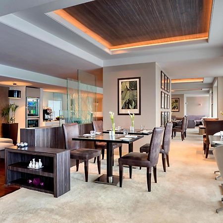 Le Meridien Gurgaon, Delhi NCR Buitenkant foto