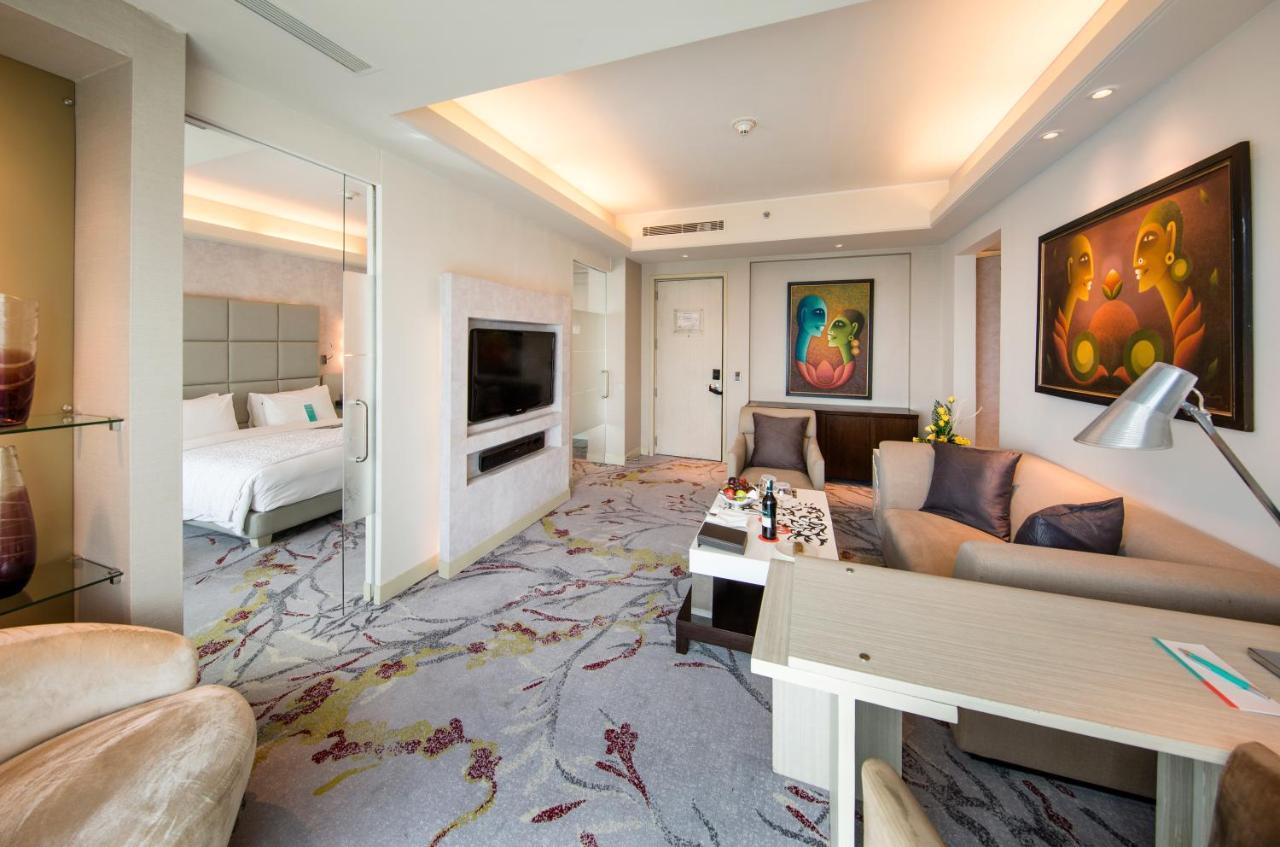 Le Meridien Gurgaon, Delhi NCR Buitenkant foto