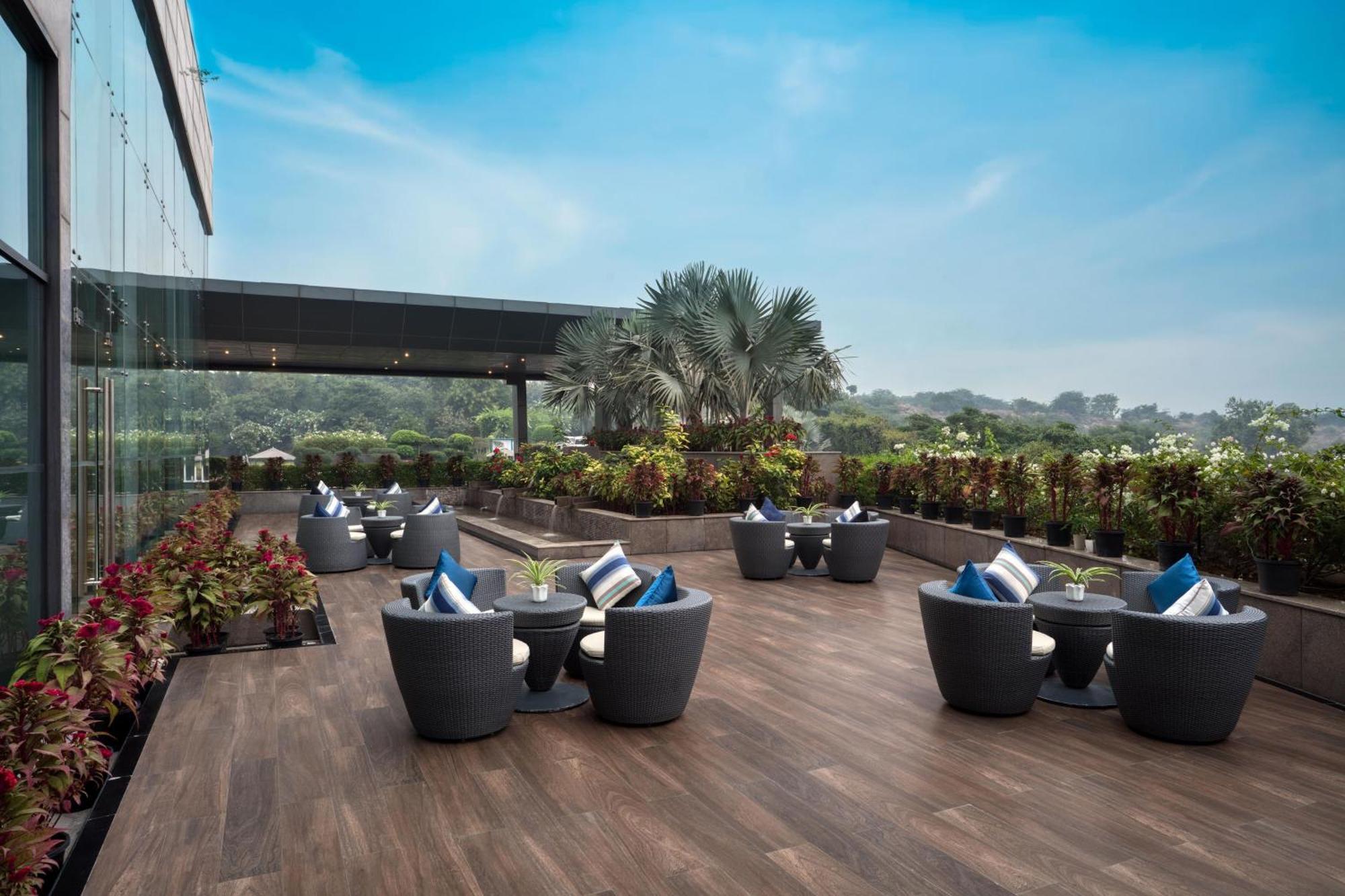 Le Meridien Gurgaon, Delhi NCR Buitenkant foto