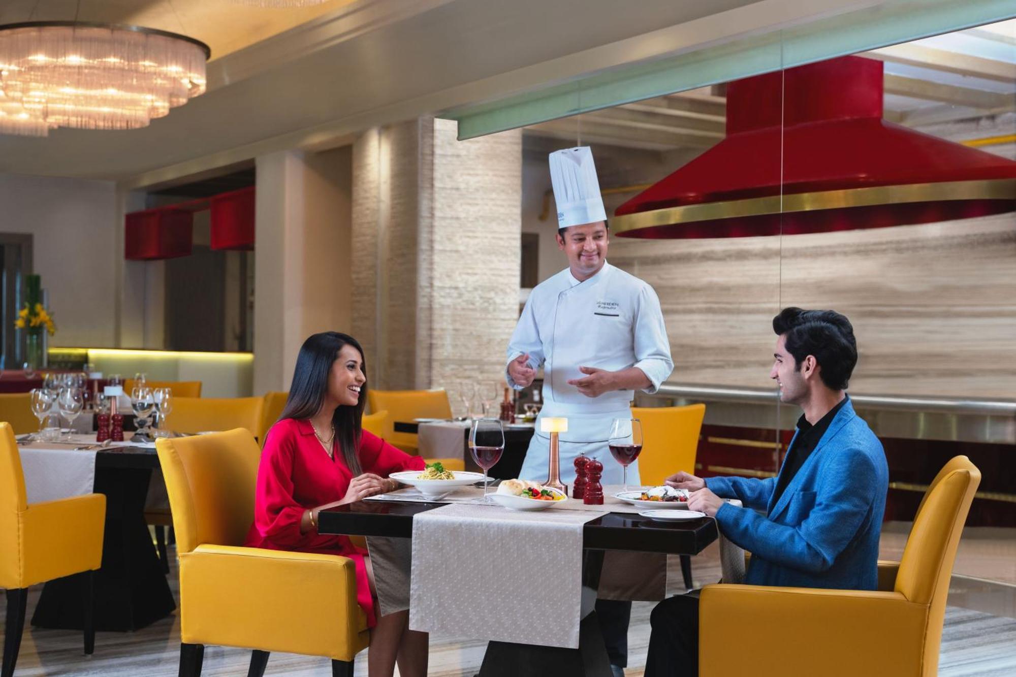 Le Meridien Gurgaon, Delhi NCR Buitenkant foto