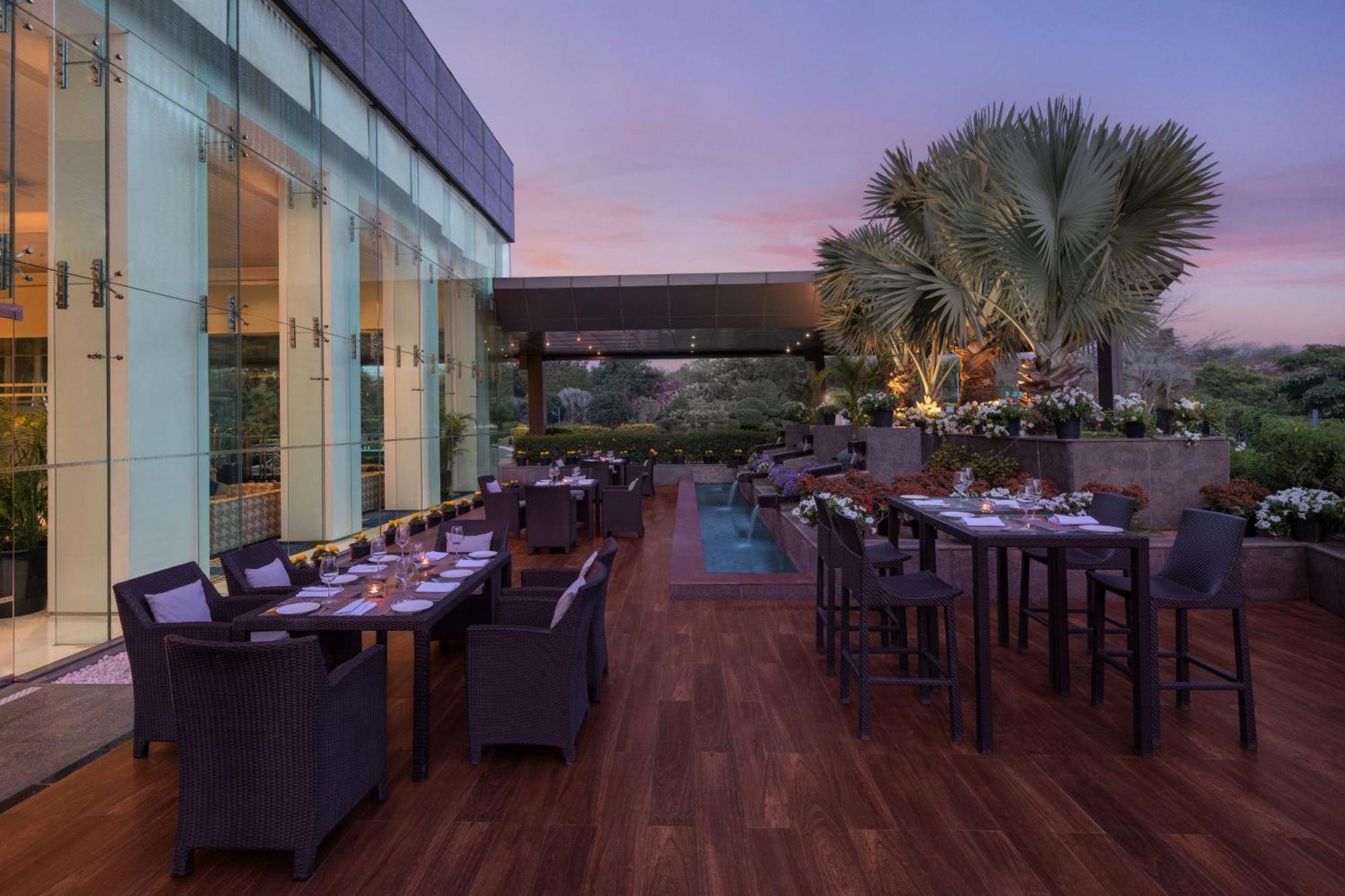 Le Meridien Gurgaon, Delhi NCR Buitenkant foto