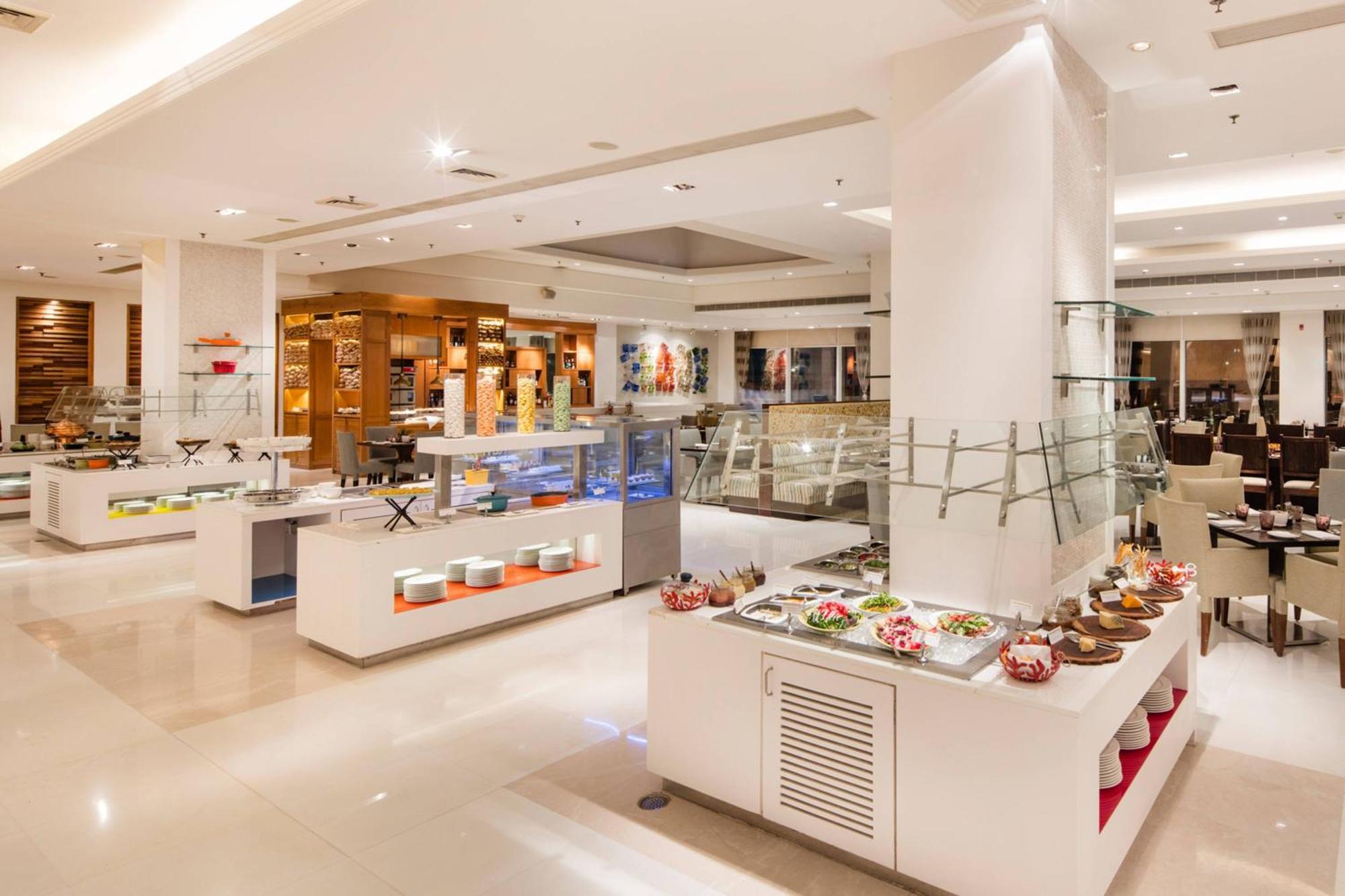 Le Meridien Gurgaon, Delhi NCR Buitenkant foto