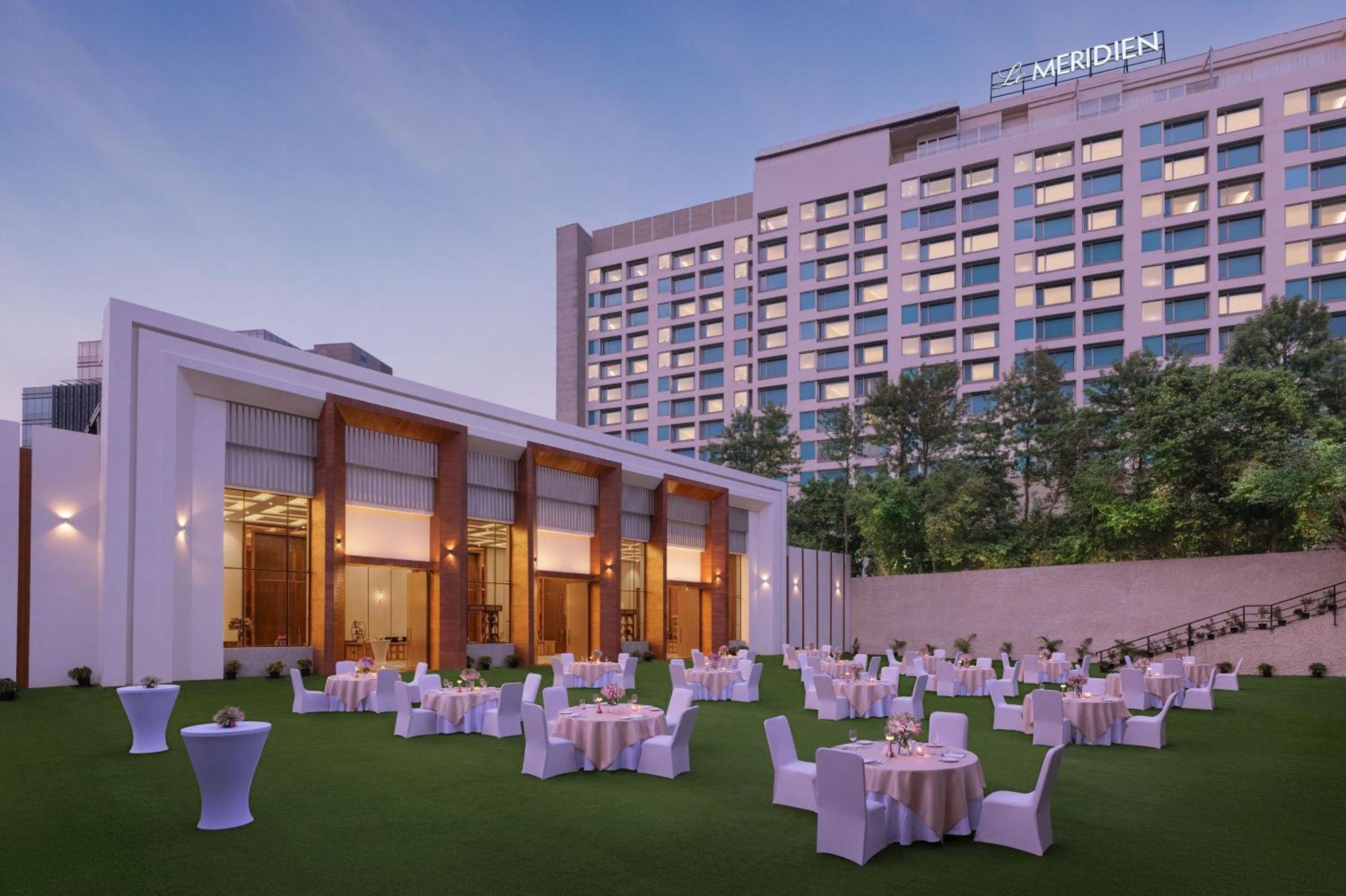 Le Meridien Gurgaon, Delhi NCR Buitenkant foto