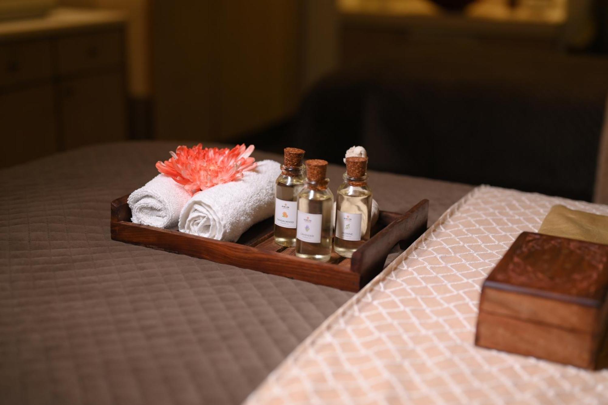 Le Meridien Gurgaon, Delhi NCR Buitenkant foto
